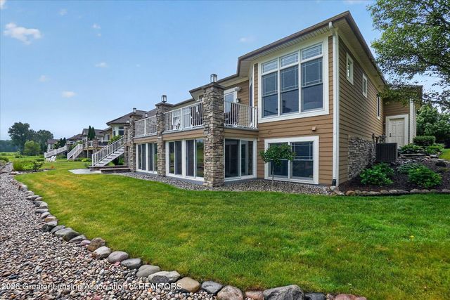 624 Aquila Drive, East Lansing, MI 48823