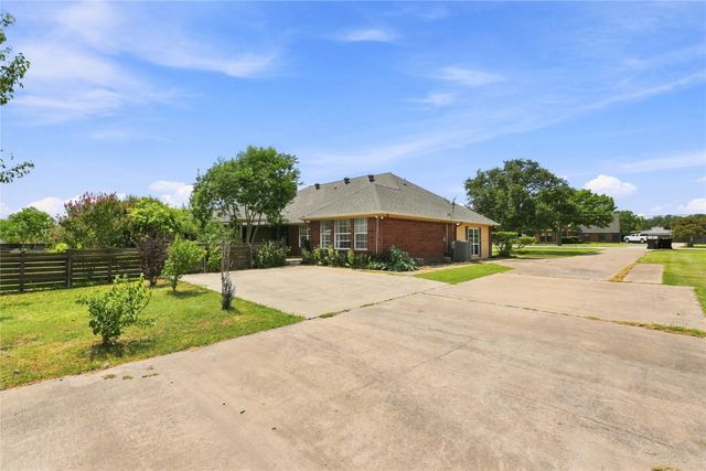 10534 Jennifer Circle, Forney, TX 75126