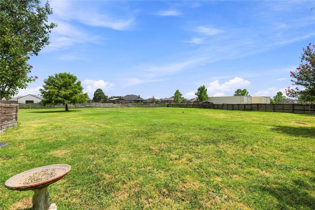 10534 Jennifer Circle, Forney, TX 75126