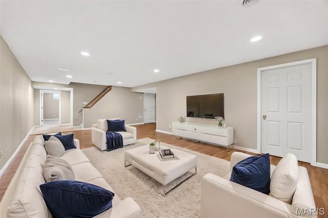 1433 Sunview Drive, O'fallon, MO 63366