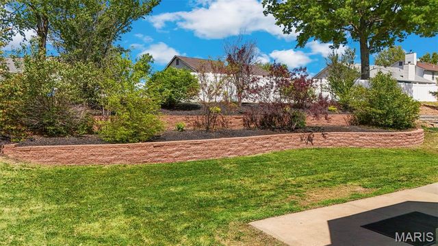 1433 Sunview Drive, O'fallon, MO 63366