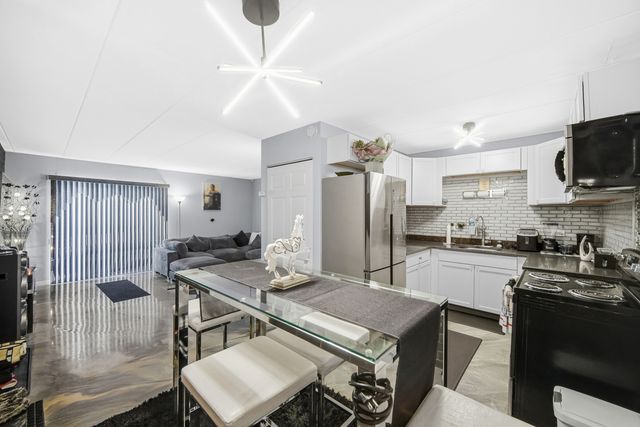 17006 Novak Drive T107, Hazel Crest, IL 60429