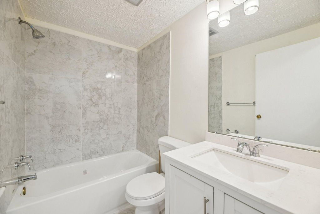 Image 13 of property listing at 418 LEGATO TER, Silver Spring, MD 20901