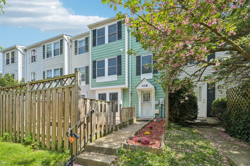 Image 21 of property listing at 418 LEGATO TER, Silver Spring, MD 20901