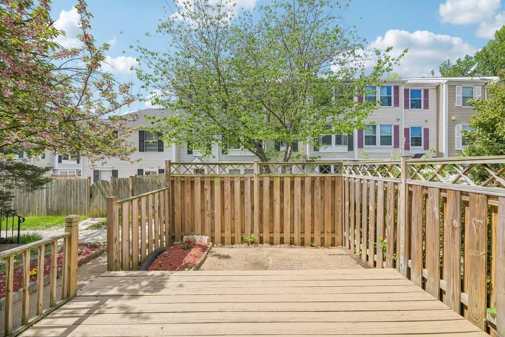 Image 23 of property listing at 418 LEGATO TER, Silver Spring, MD 20901