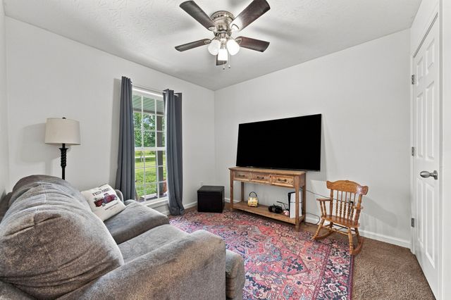 1809 Mosley Ferry Rd, Chapmansboro, TN 37035