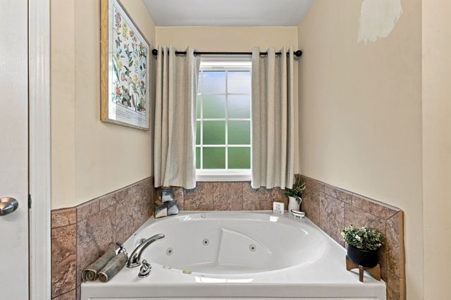 1809 Mosley Ferry Rd, Chapmansboro, TN 37035