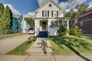 523 GRAND Avenue 1, Aurora, IL 60506