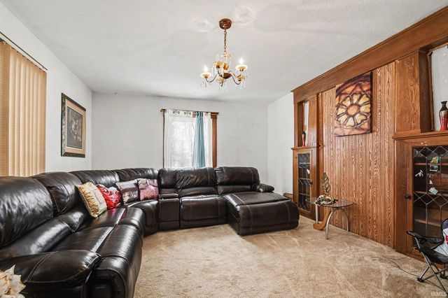 2731 Pleasant Plain Avenue, Elkhart, IN 46517