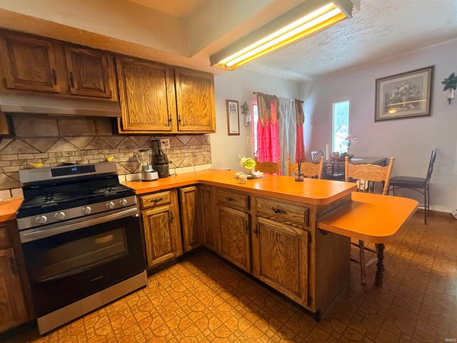 2731 Pleasant Plain Avenue, Elkhart, IN 46517