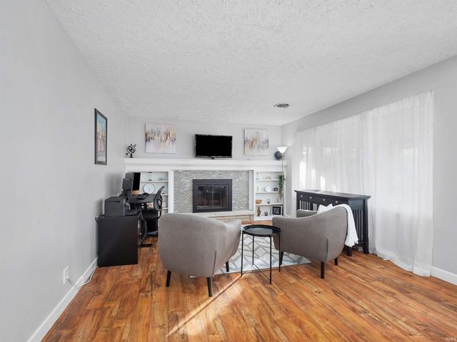 4652 Bradwood Terrace, Fort Wayne, IN 46815