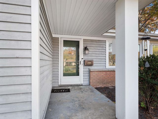 4652 Bradwood Terrace, Fort Wayne, IN 46815