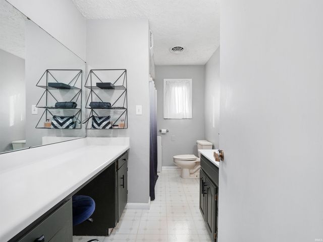 4652 Bradwood Terrace, Fort Wayne, IN 46815