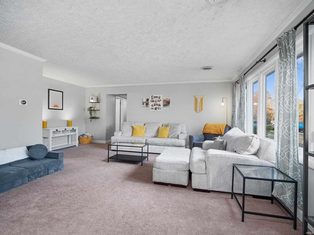 4652 Bradwood Terrace, Fort Wayne, IN 46815