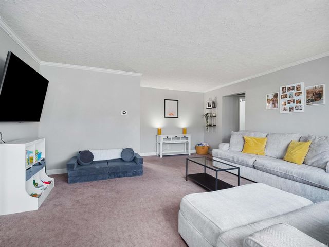 4652 Bradwood Terrace, Fort Wayne, IN 46815