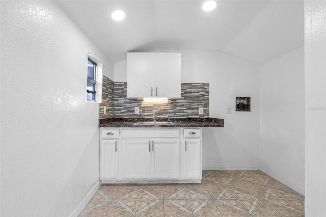 7223 N CLARK AVENUE, Tampa, FL 33614