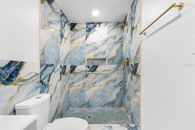 7223 N CLARK AVENUE, Tampa, FL 33614