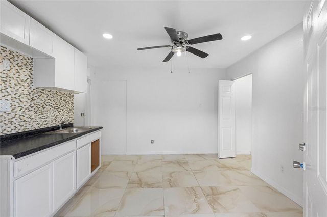 7223 N CLARK AVENUE, Tampa, FL 33614