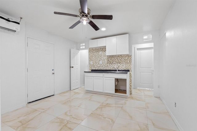 7223 N CLARK AVENUE, Tampa, FL 33614