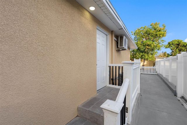 7223 N CLARK AVENUE, Tampa, FL 33614