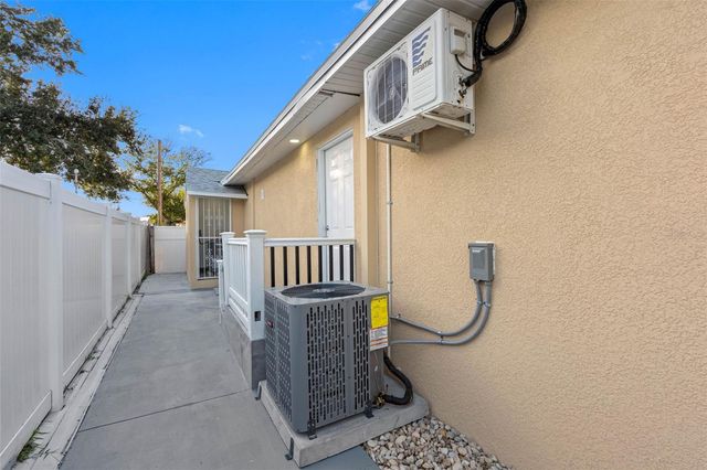 7223 N CLARK AVENUE, Tampa, FL 33614