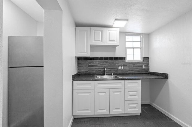 7223 N CLARK AVENUE, Tampa, FL 33614