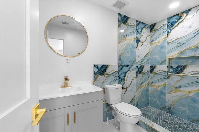 7223 N CLARK AVENUE, Tampa, FL 33614