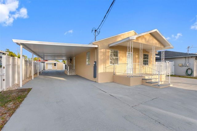 7223 N CLARK AVENUE, Tampa, FL 33614