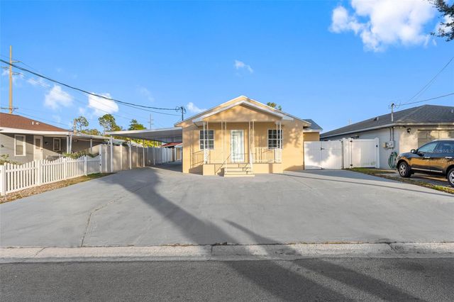 7223 N CLARK AVENUE, Tampa, FL 33614