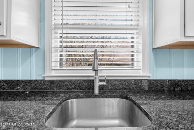 1873 Trevilian Way, Louisville, KY 40205