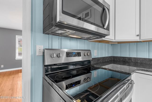 1873 Trevilian Way, Louisville, KY 40205