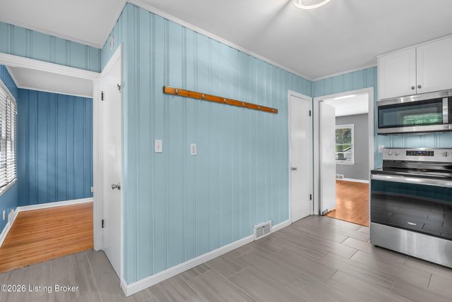 1873 Trevilian Way, Louisville, KY 40205