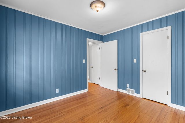 1873 Trevilian Way, Louisville, KY 40205