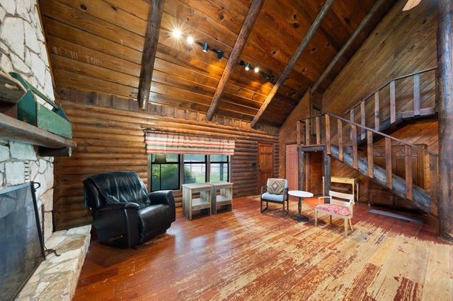 101 Catalina Court, Kerrville, TX 78028