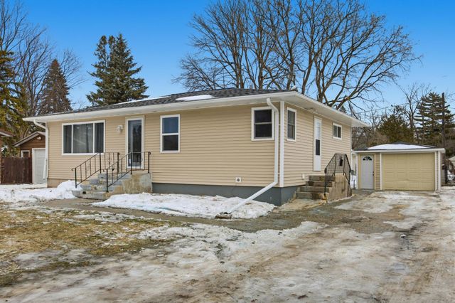 1155 Rossman Avenue, Detroit Lakes, MN 56501
