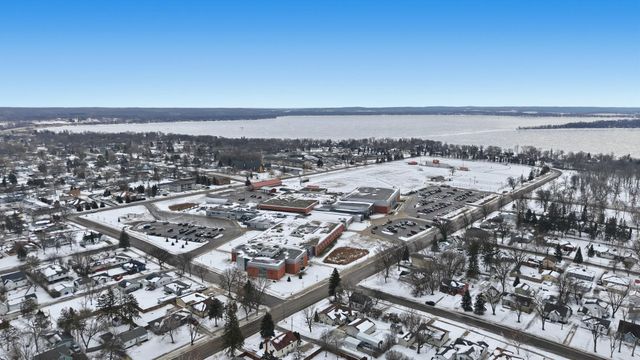 1155 Rossman Avenue, Detroit Lakes, MN 56501