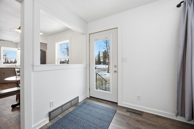 1155 Rossman Avenue, Detroit Lakes, MN 56501