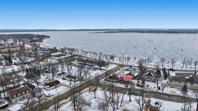 1155 Rossman Avenue, Detroit Lakes, MN 56501