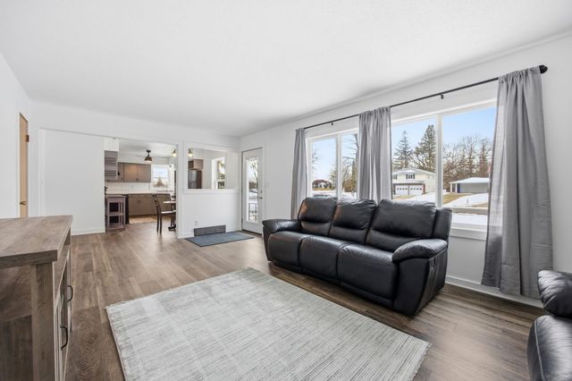 1155 Rossman Avenue, Detroit Lakes, MN 56501