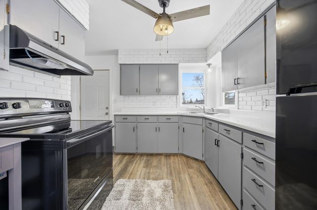 1155 Rossman Avenue, Detroit Lakes, MN 56501