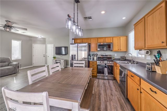 9424 Plover Falls Avenue, Las Vegas, NV 89149