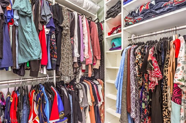 9424 Plover Falls Avenue, Las Vegas, NV 89149