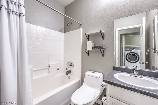 9424 Plover Falls Avenue, Las Vegas, NV 89149