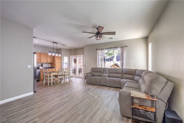 9424 Plover Falls Avenue, Las Vegas, NV 89149