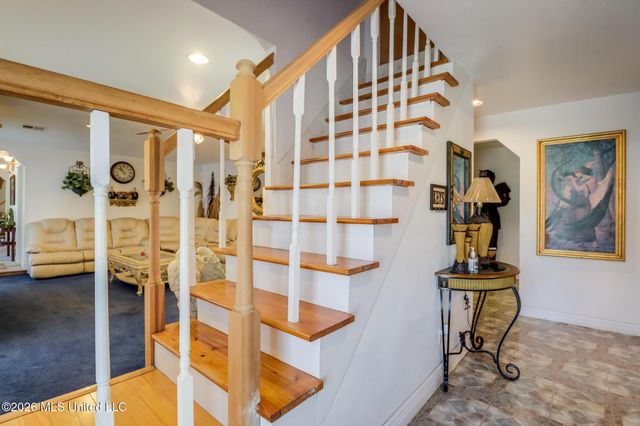 1602 E Railroad Street, Gulfport, MS 39501