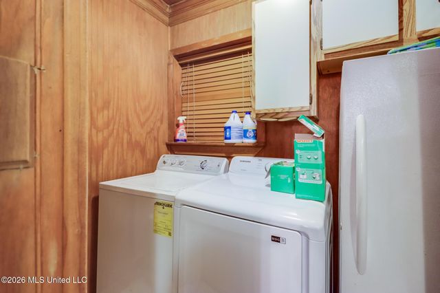 1602 E Railroad Street, Gulfport, MS 39501