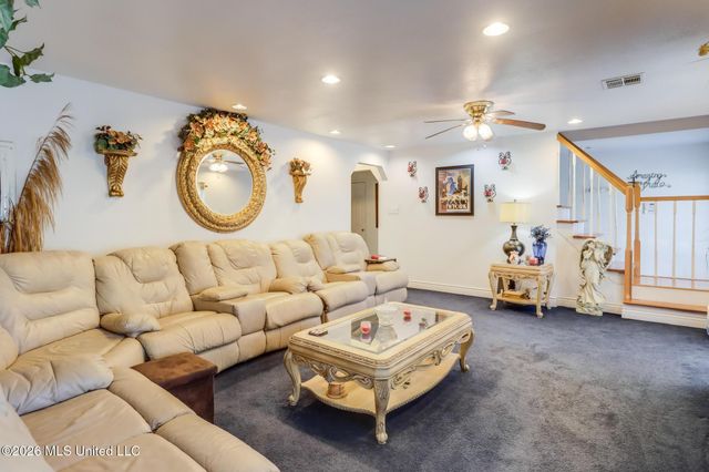 1602 E Railroad Street, Gulfport, MS 39501