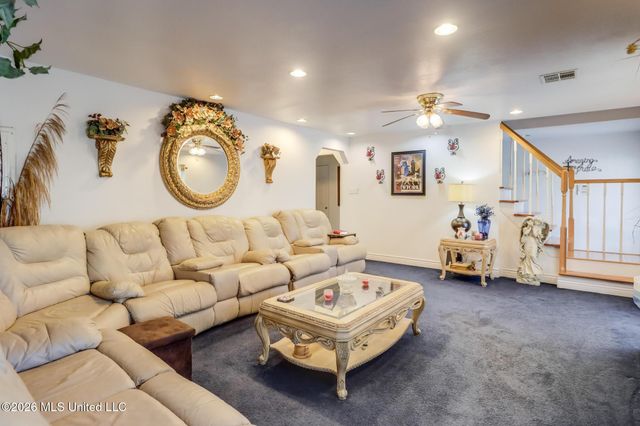 1602 E Railroad Street, Gulfport, MS 39501