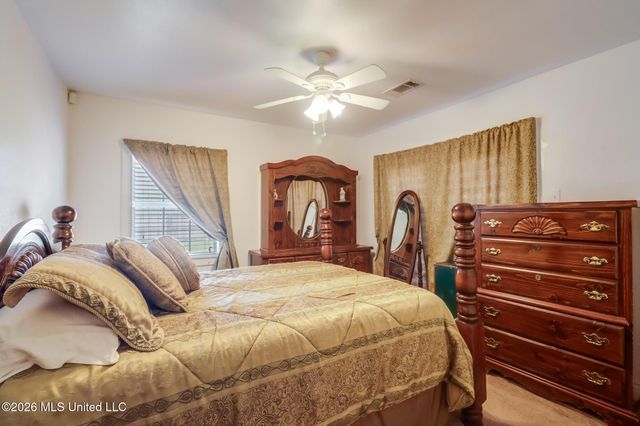 1602 E Railroad Street, Gulfport, MS 39501