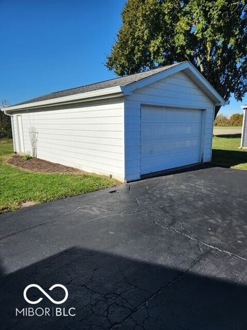 11775 E State Road 7, Elizabethtown, IN 47232